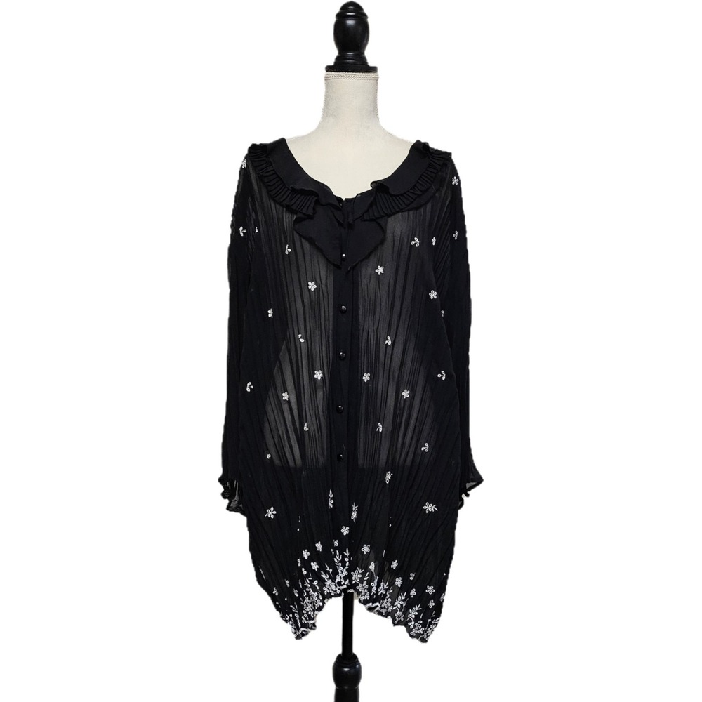 Maggie Barnes Black Button Front Sheer Floral Embroidery Crinkle Top 4X Coquette